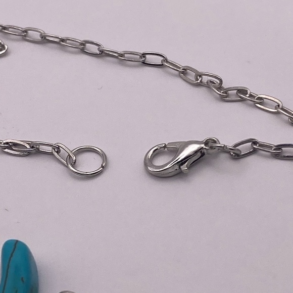 The Flow NWOT Handmade necklace beaded bone beads turquoise howlite pendant - Picture 7 of 8